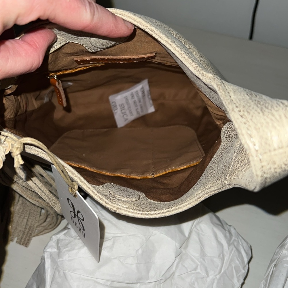 Hobo Paulette Clutch - Picture 8 of 8